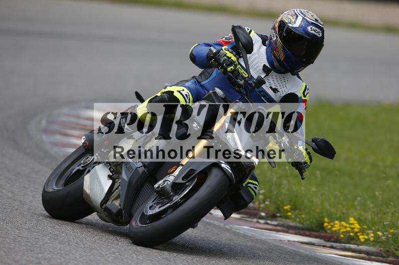 /Archiv-2024/29 12.06.2024 MOTO.CH Track Day ADR/Gruppe gelb/26